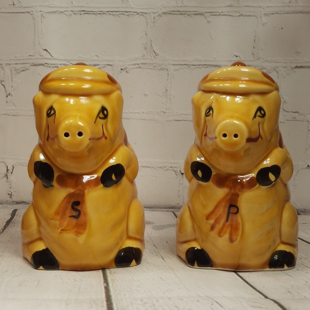 Vintage‎ Ceramic Big Pigs Salt & Pepper Shaker Set Yellow & Brown Pig Decor